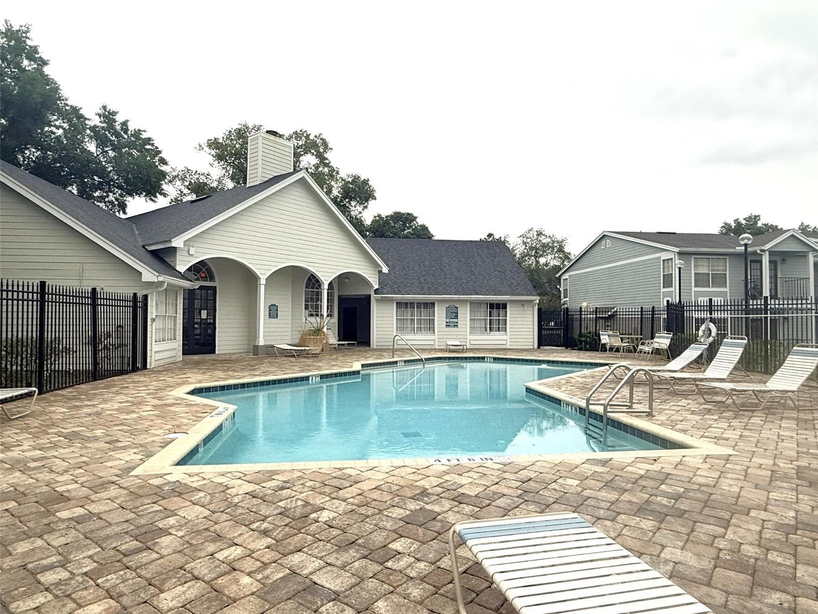 Community Clubhouse Pool #1 - 2550 N ALAFAYA TRL #12205, ORLANDO