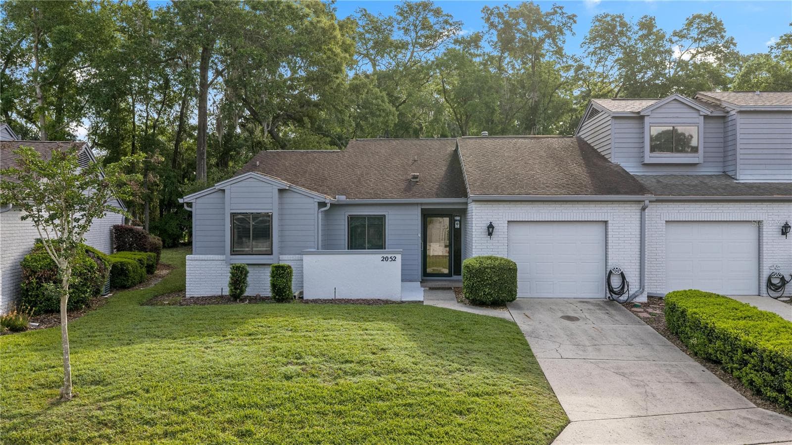 2052 SE 37TH COURT CIR