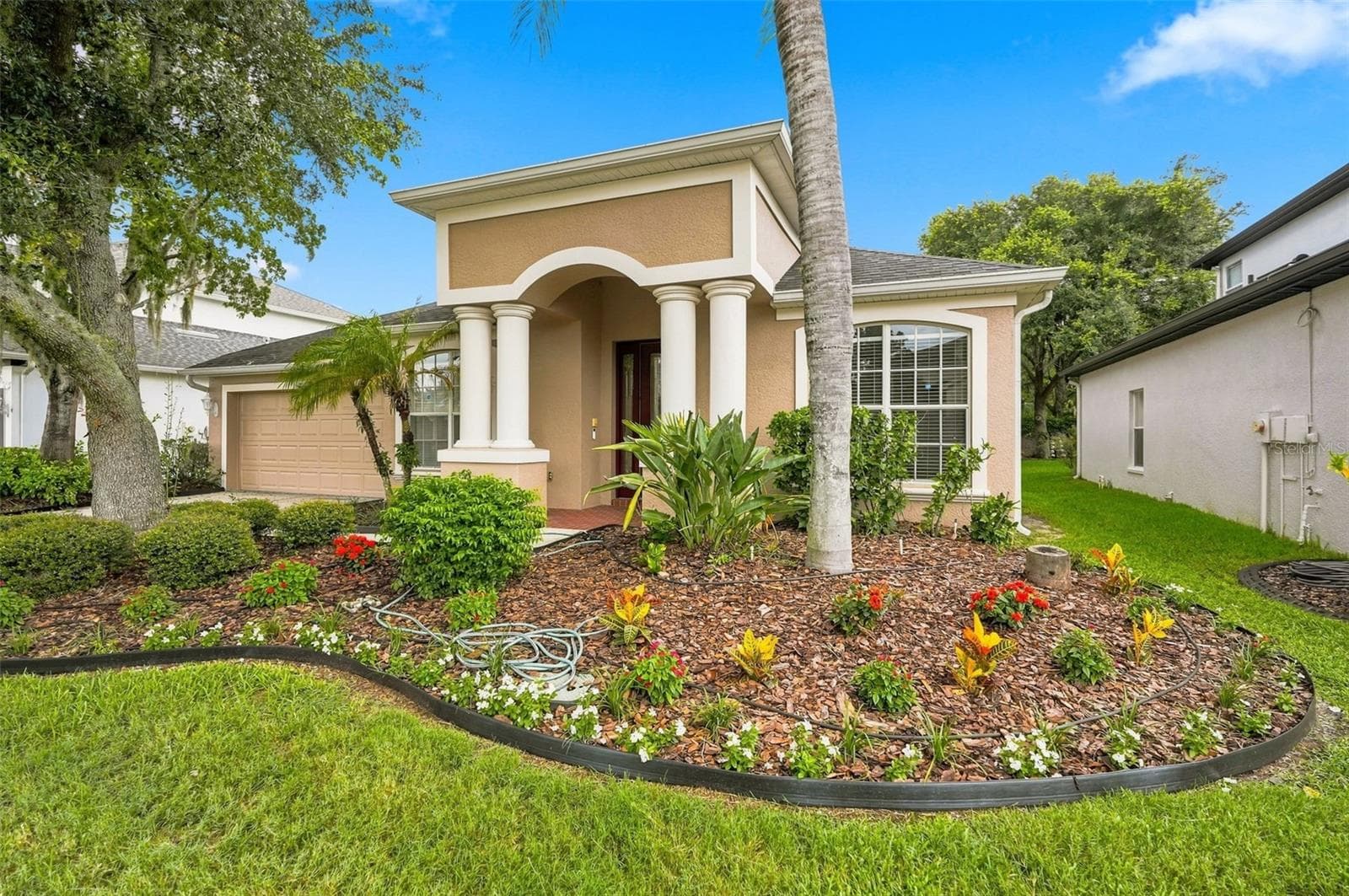 Single Family Residence at 27417 SILVER THATCH DR, WESLEY CHAPEL, photo 7 of 86