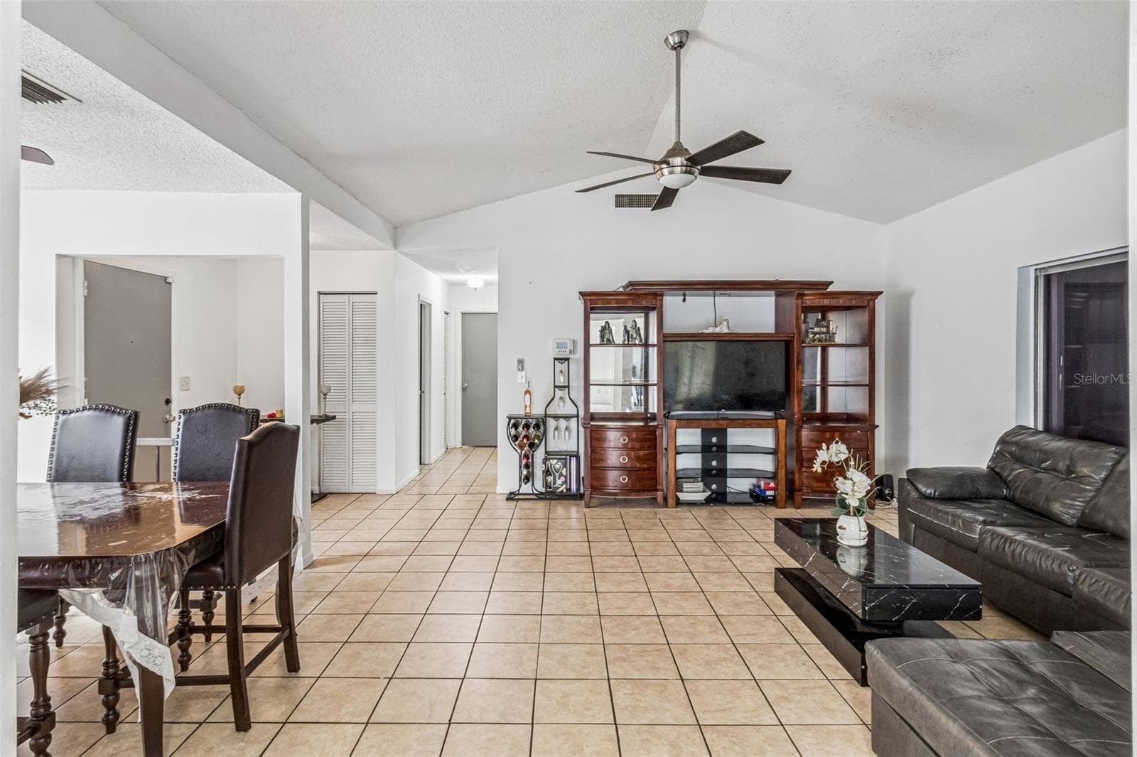 Single Family Residence at 271 MARIPOSA, WINTER HAVEN, photo 8 of 20