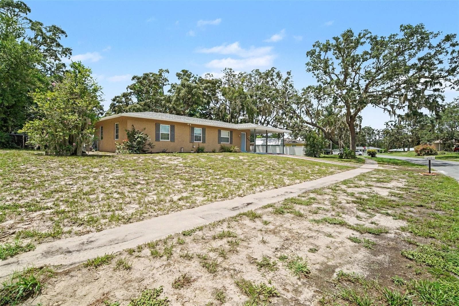 Single Family Residence at 6925 TREEHAVEN DR, SPRING HILL, photo 4 of 27