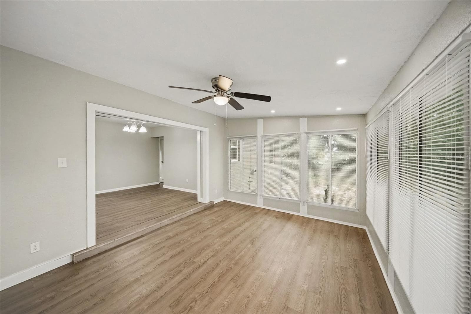 Single Family Residence at 6925 TREEHAVEN DR, SPRING HILL, photo 11 of 27