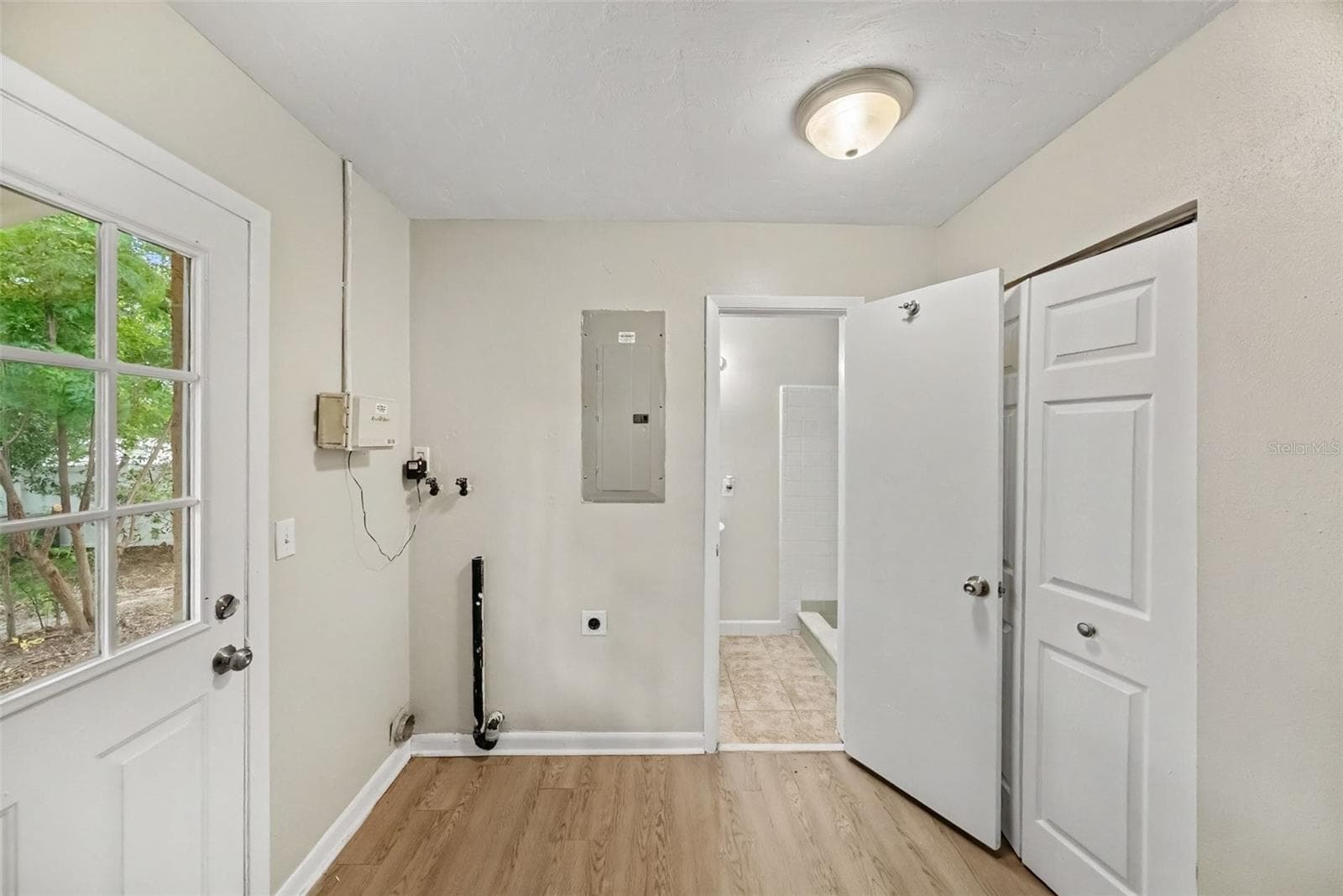 Single Family Residence at 6925 TREEHAVEN DR, SPRING HILL, photo 23 of 27