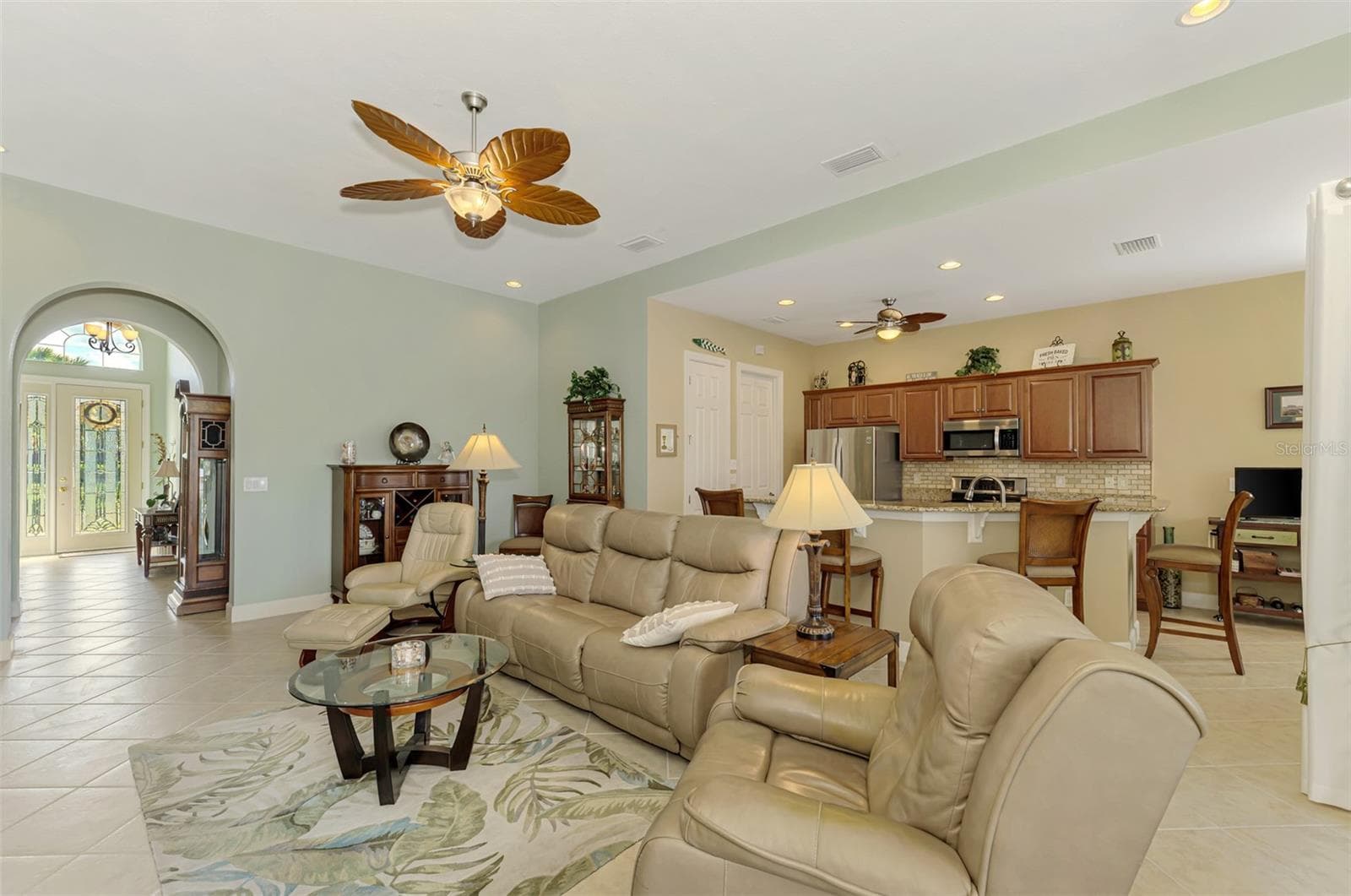 Single Family Residence at 13344 CREEKSIDE LN, PORT CHARLOTTE, photo 9 of 67