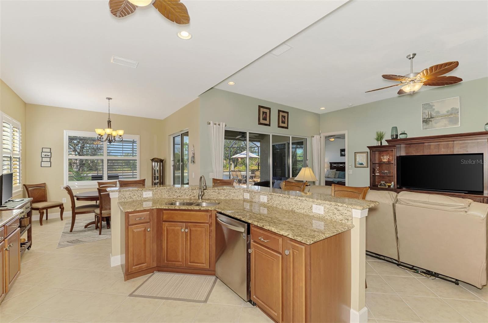 Single Family Residence at 13344 CREEKSIDE LN, PORT CHARLOTTE, photo 15 of 67
