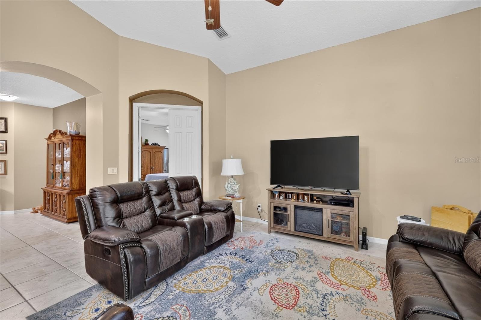 Single Family Residence at 20512 QUEEN ALEXANDRA DR, LEESBURG, photo 19 of 70