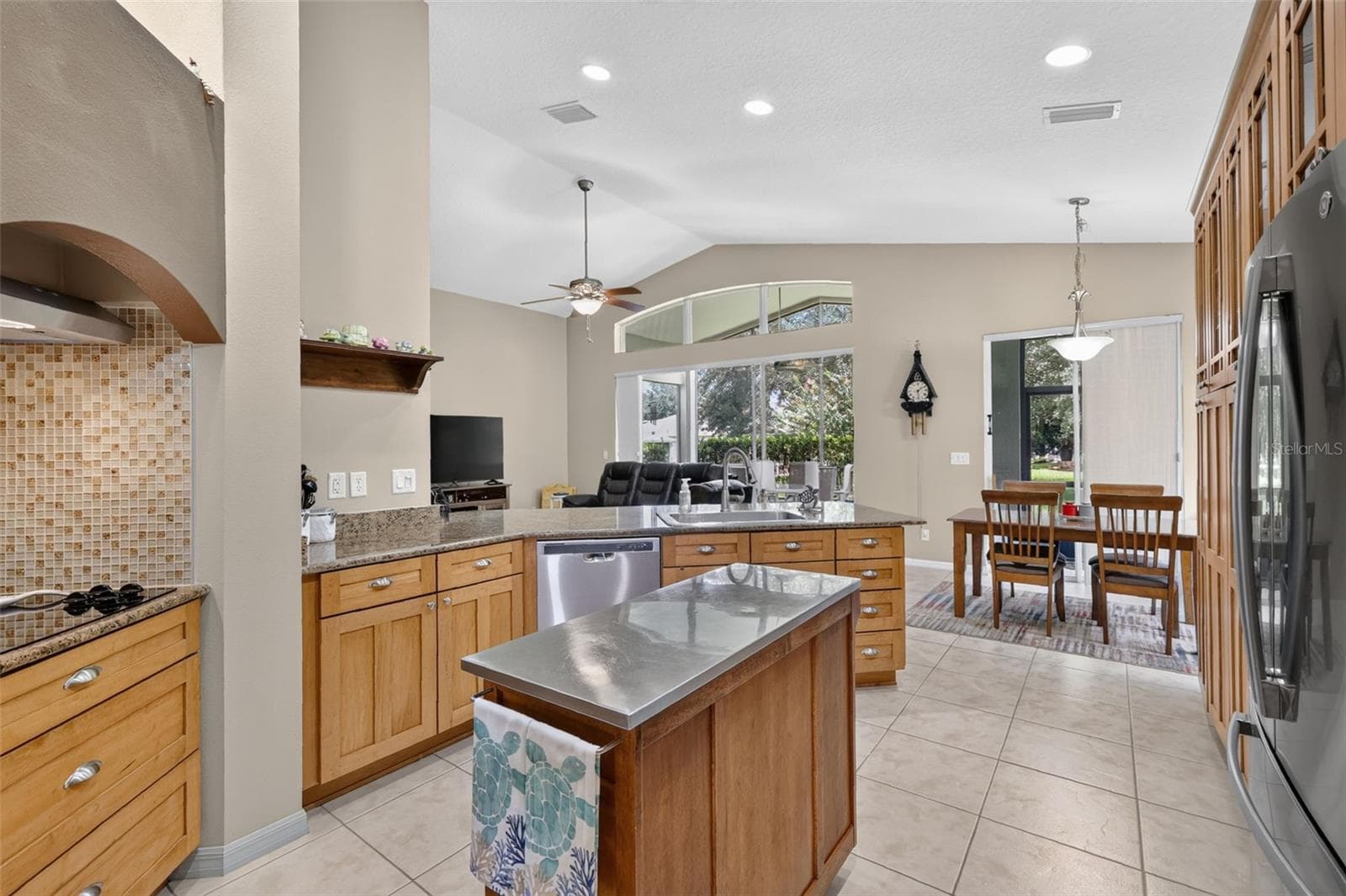 Single Family Residence at 20512 QUEEN ALEXANDRA DR, LEESBURG, photo 27 of 70