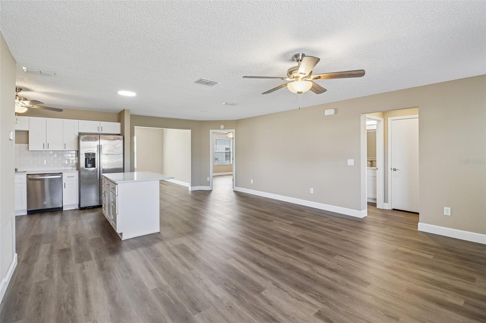 Single Family Residence at 2609 PRIVADA DR, THE VILLAGES, photo 8 of 30