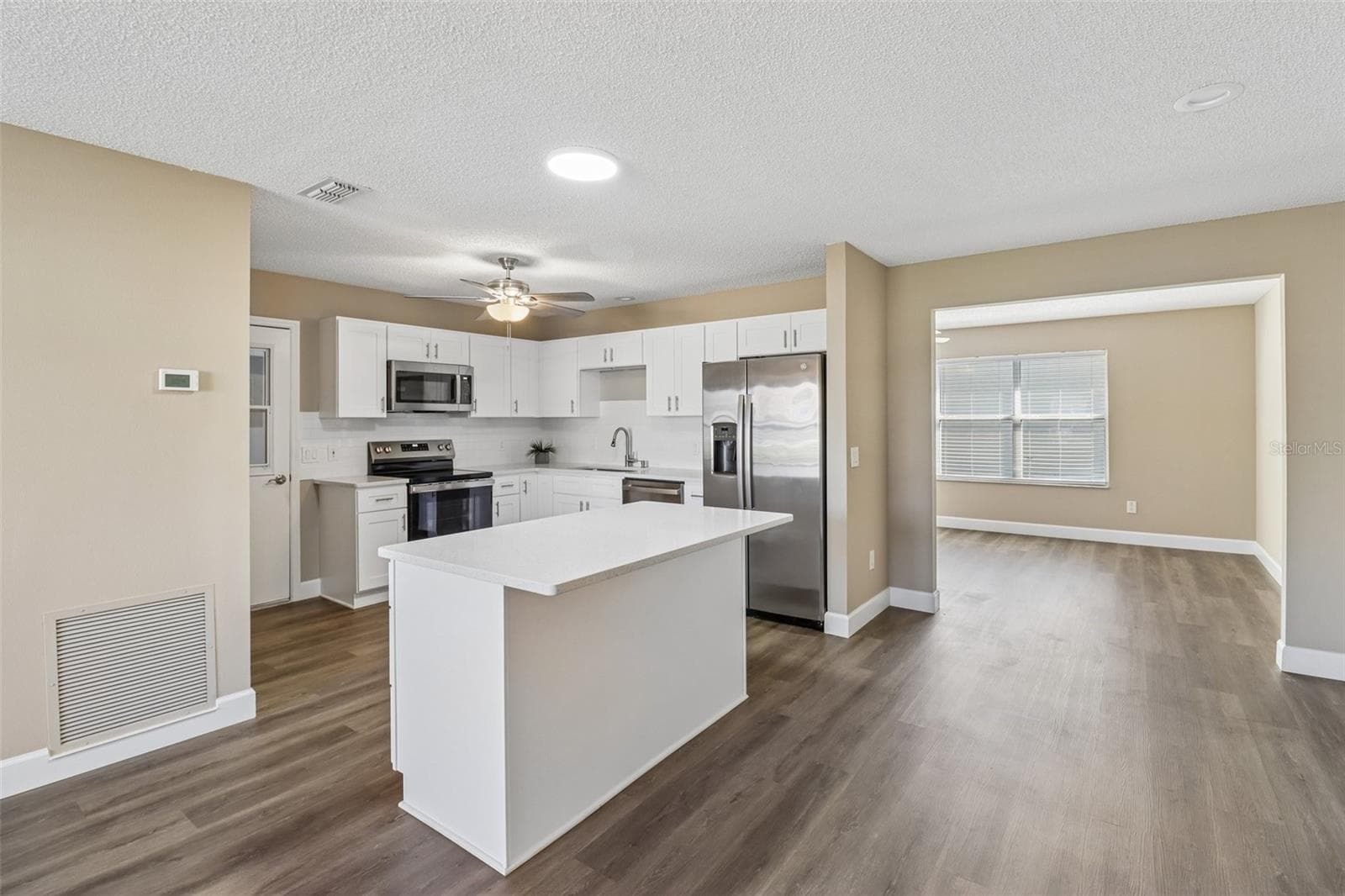 Single Family Residence at 2609 PRIVADA DR, THE VILLAGES, photo 10 of 30