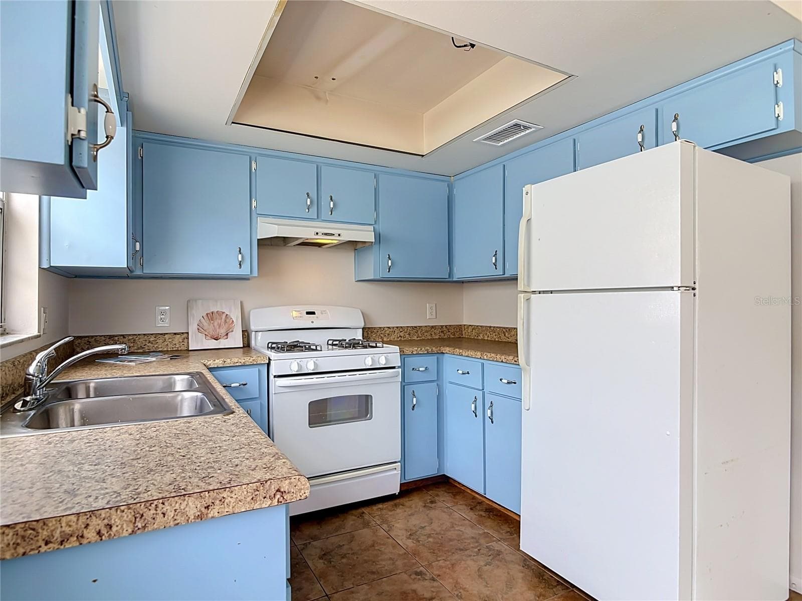Single Family Residence at 220 CRAWFORD RD, NEW SMYRNA BEACH, photo 11 of 37