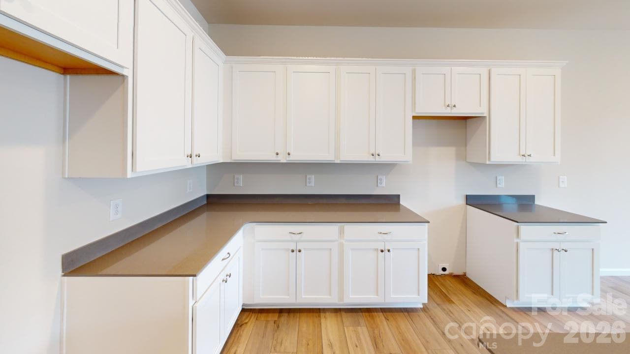 PHOTOS IS REPRESENTATIONAL - Kitchen *Homes comes with microwave, dishwasher, range - 2728 Winn Mill Drive, Gastonia