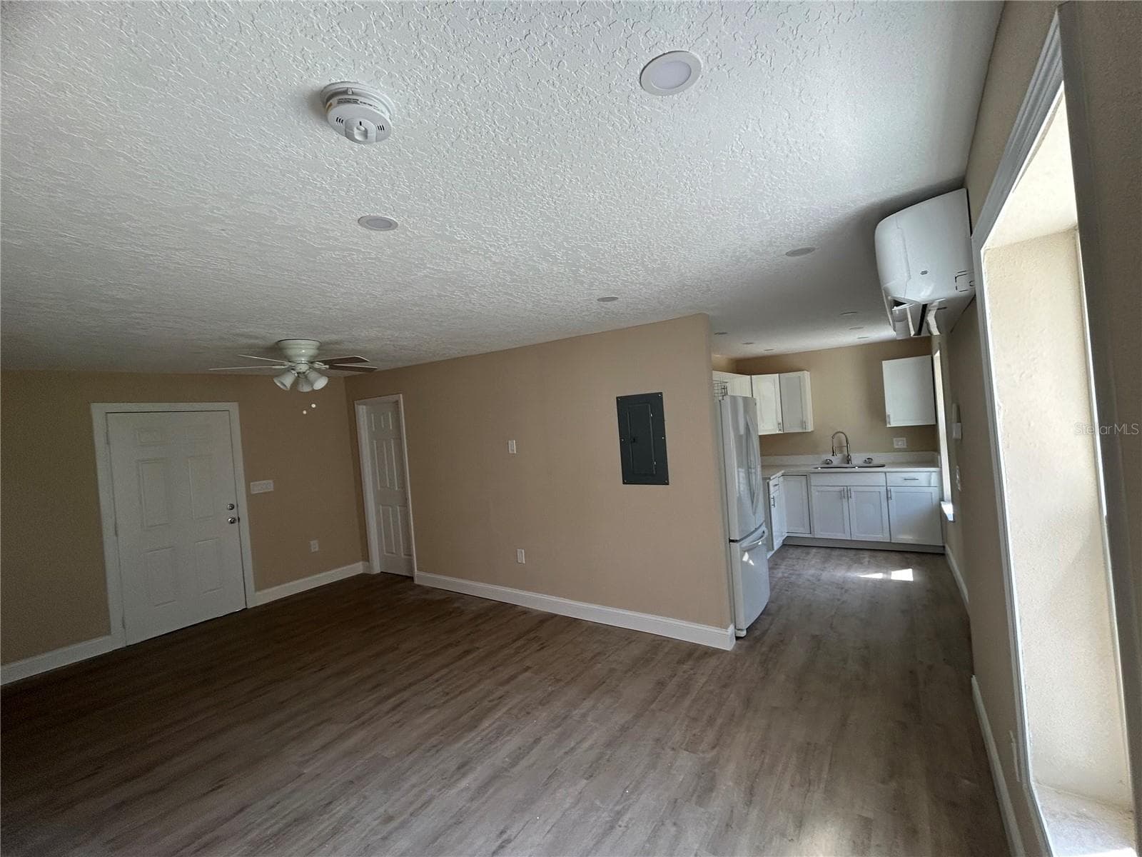 Quadruplex at 400 S 6TH ST, LEESBURG, photo 8 of 20
