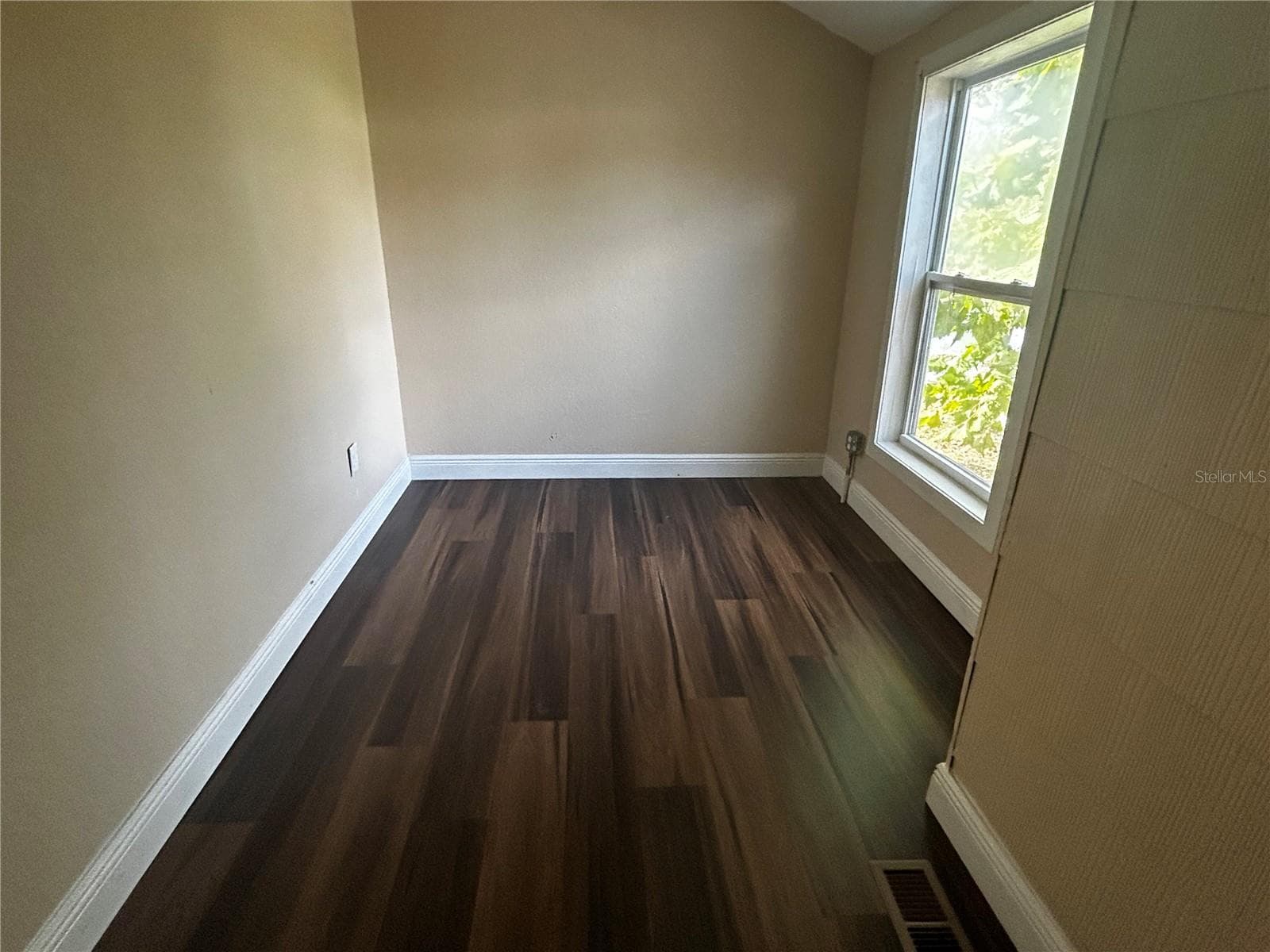 Quadruplex at 400 S 6TH ST, LEESBURG, photo 14 of 20