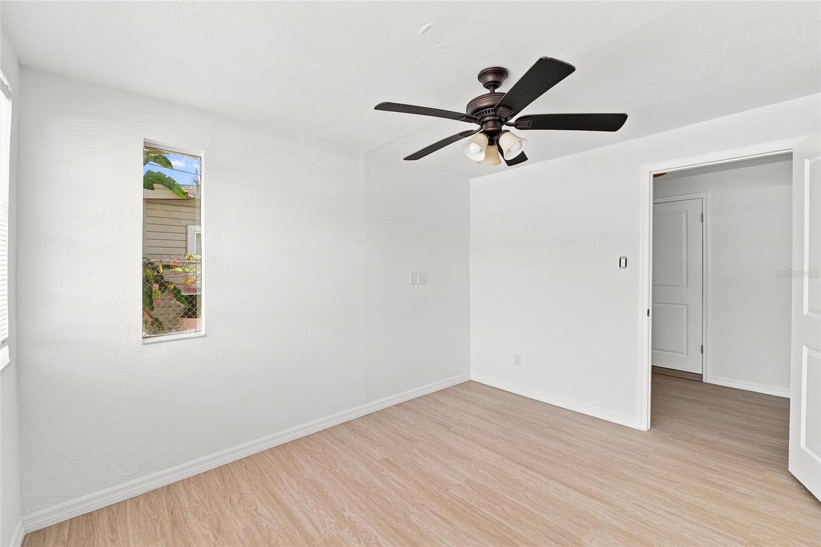 Single Family Residence at 4009 E POWHATAN AVE, TAMPA, photo 13 of 33
