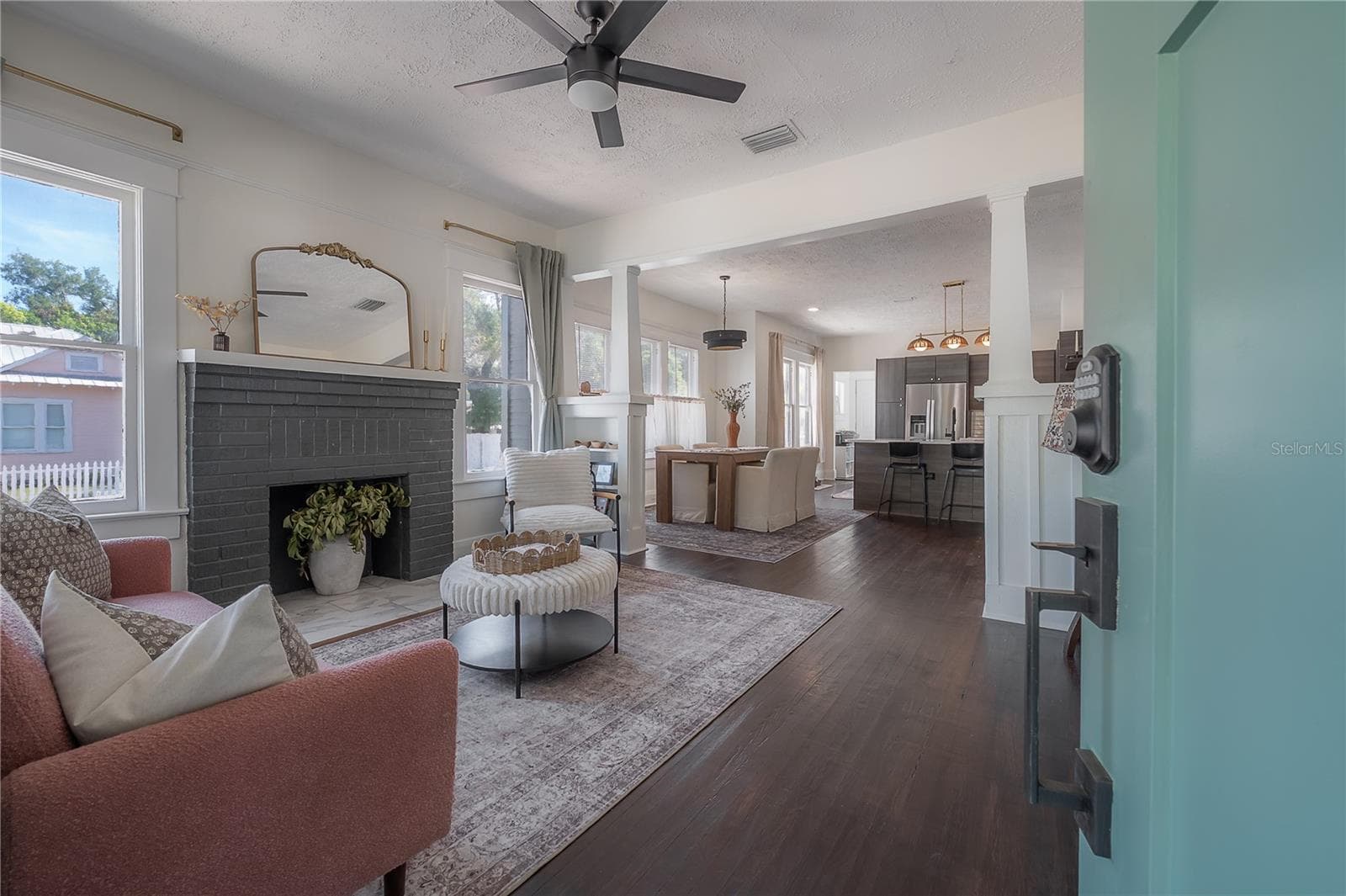 Single Family Residence at 2831 N MORGAN ST, TAMPA, photo 10 of 41