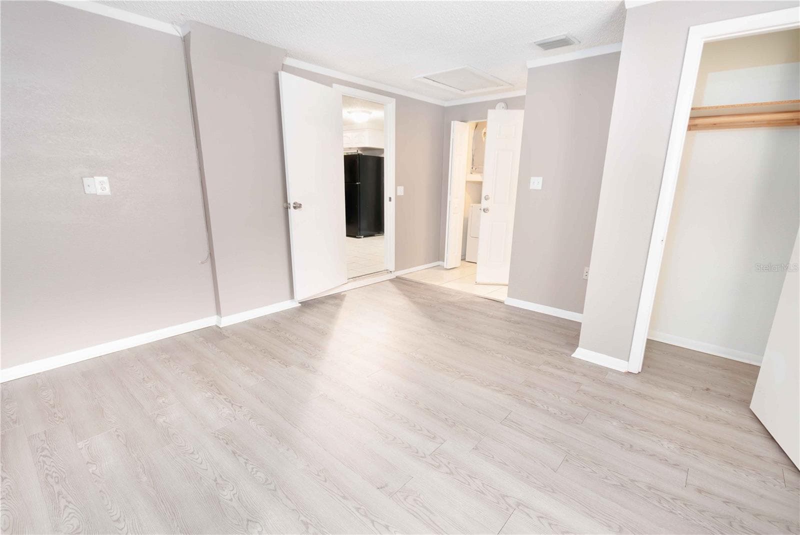 converted garage with closet and separate AC - 12401 GUNSTOCK LN, HUDSON