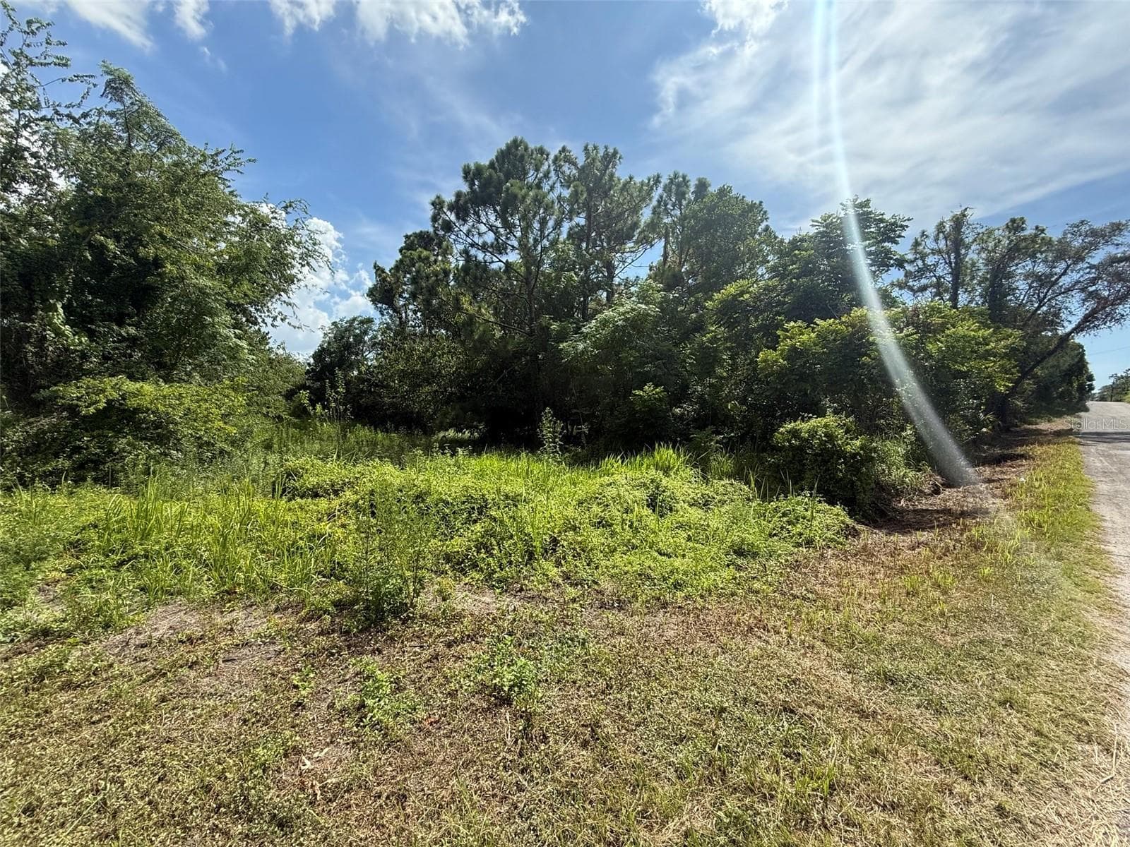 STAR ROAD - 0.90 ACRES VACANT LAND - STAR RD, BROOKSVILLE