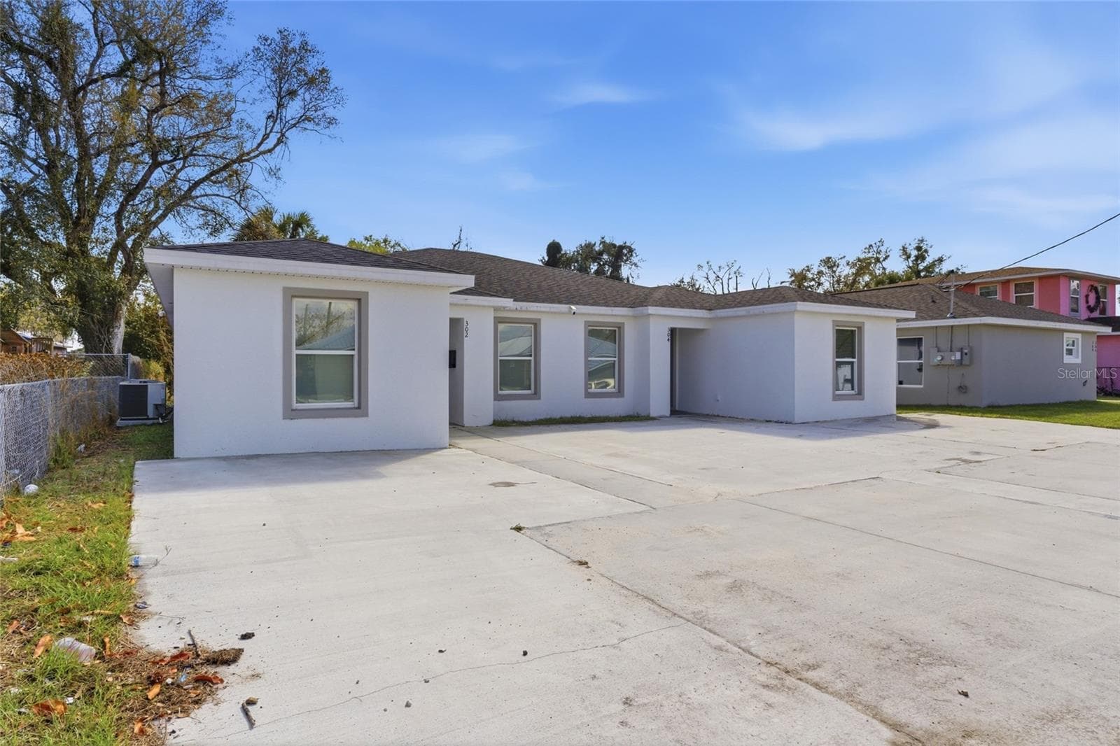 Single Family Residence at 302 AVENUE P NW, WINTER HAVEN, photo 2 of 26