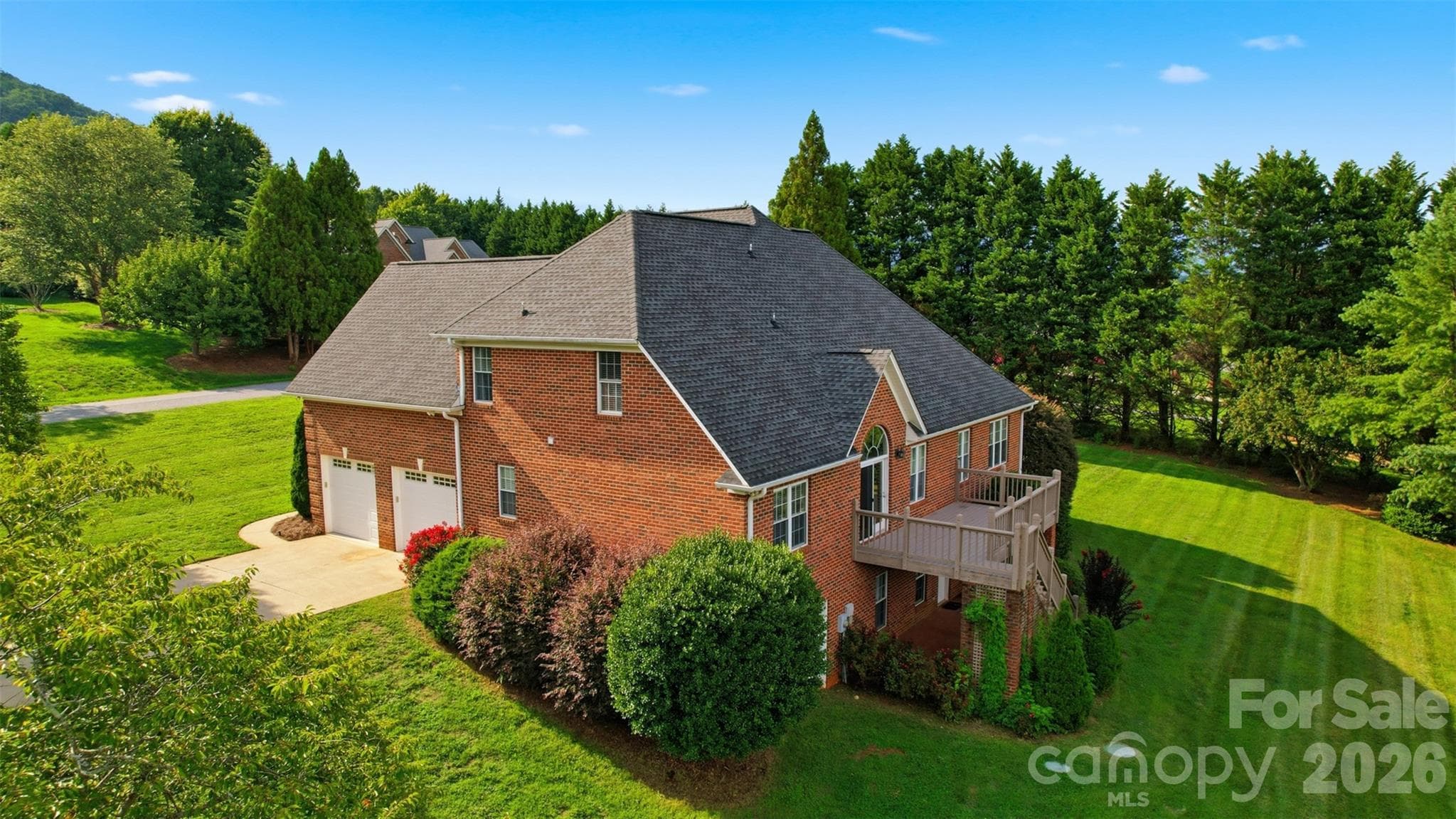Single Family Residence at 1064 Baker Barn Road, Hickory, photo 36 of 39