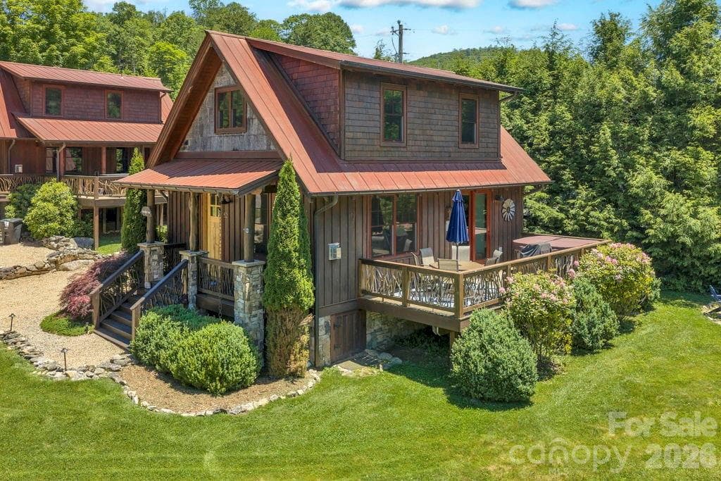 52 Eagle Cottage Lane