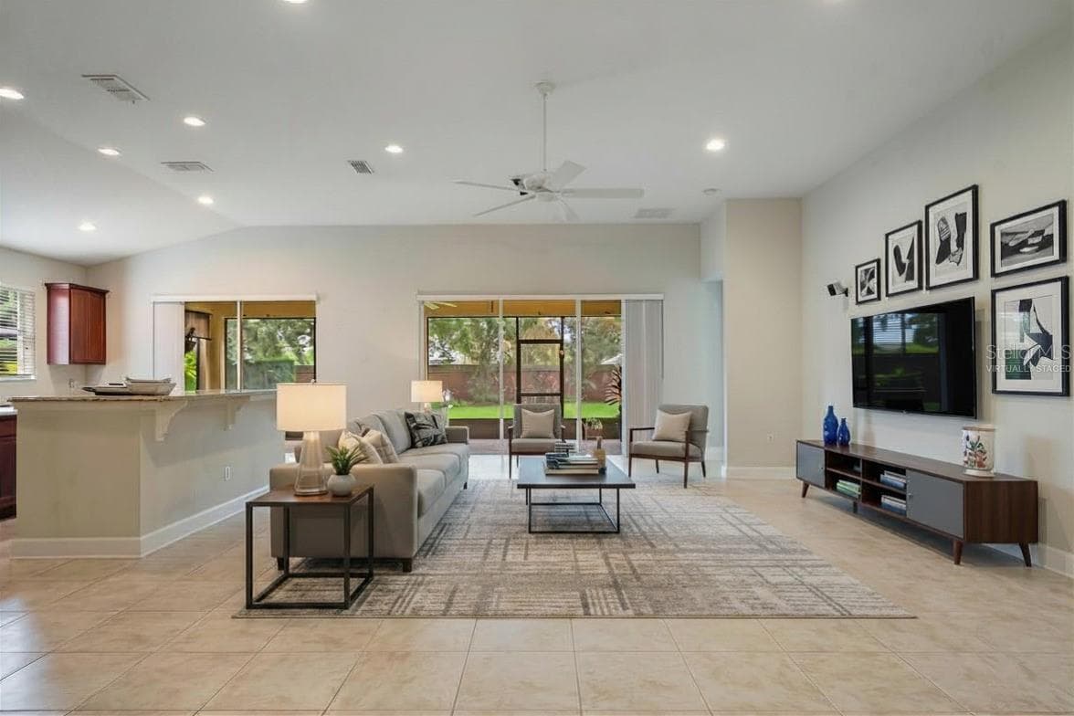 Virtually Staged - 544 DOUGLAS EDWARD DR, OCOEE