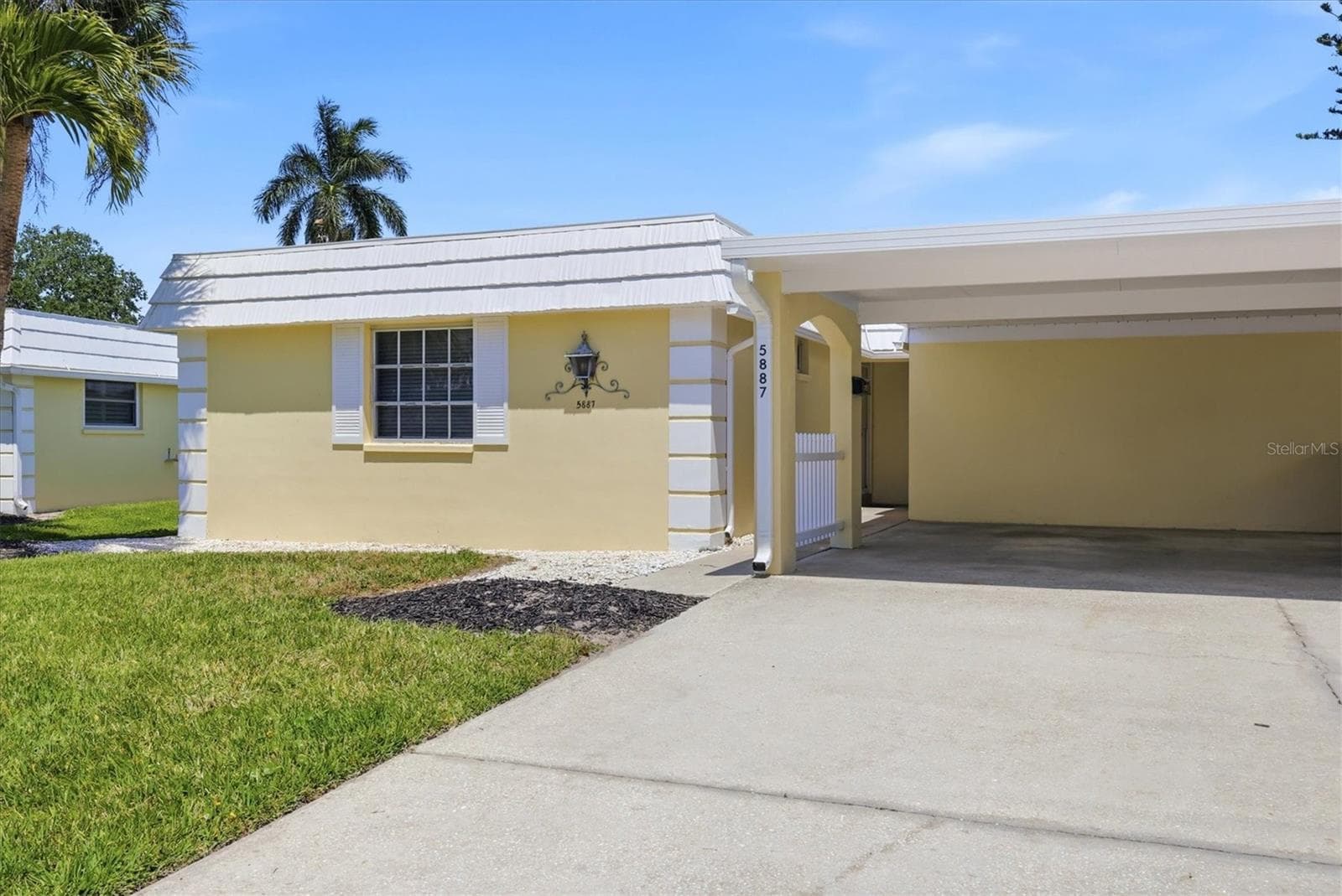 Villa at 5887 TIDEWOOD AVE #2, SARASOTA, photo 2 of 33