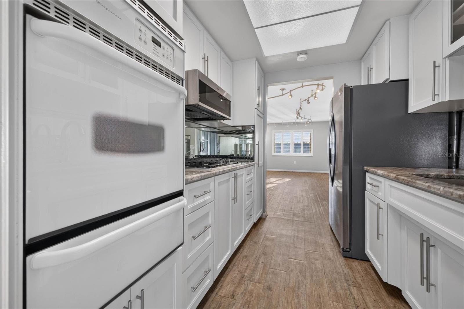 Condominium at 6015 19TH ST N #215, ST PETERSBURG, photo 18 of 35