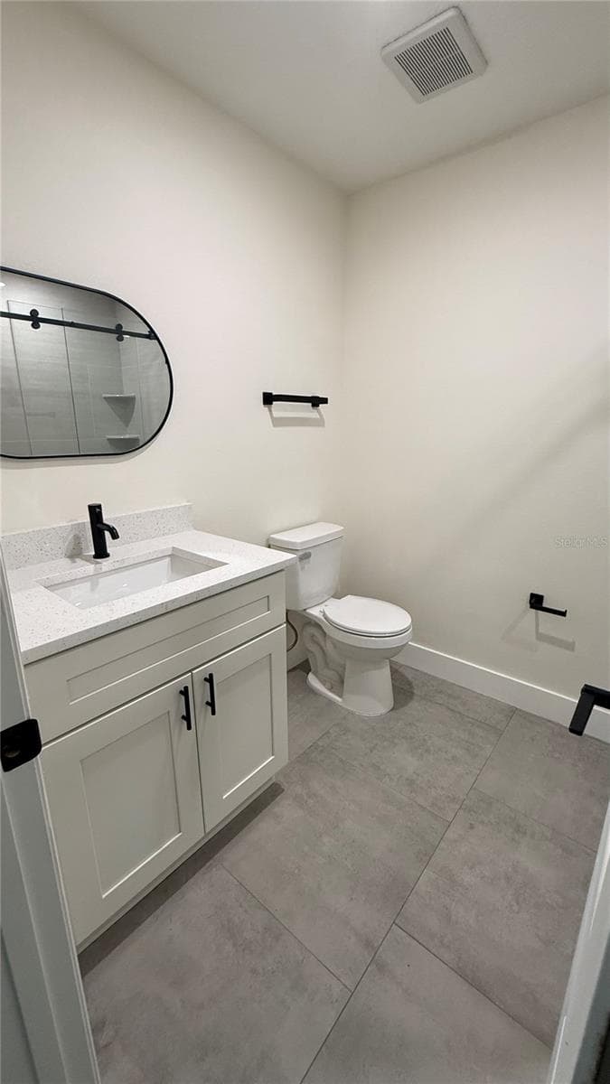 Single Family Residence at 606 RIDGEWOOD AVE, DUNDEE, photo 9 of 19