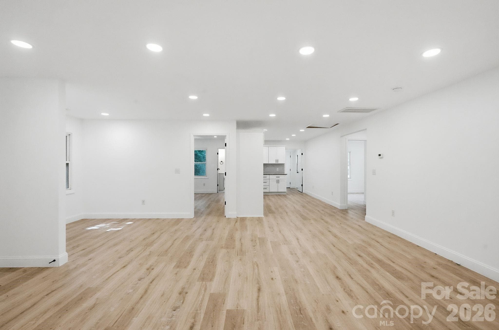 Single Family Residence at 45680 Blackhawk Lane, New London, photo 14 of 43