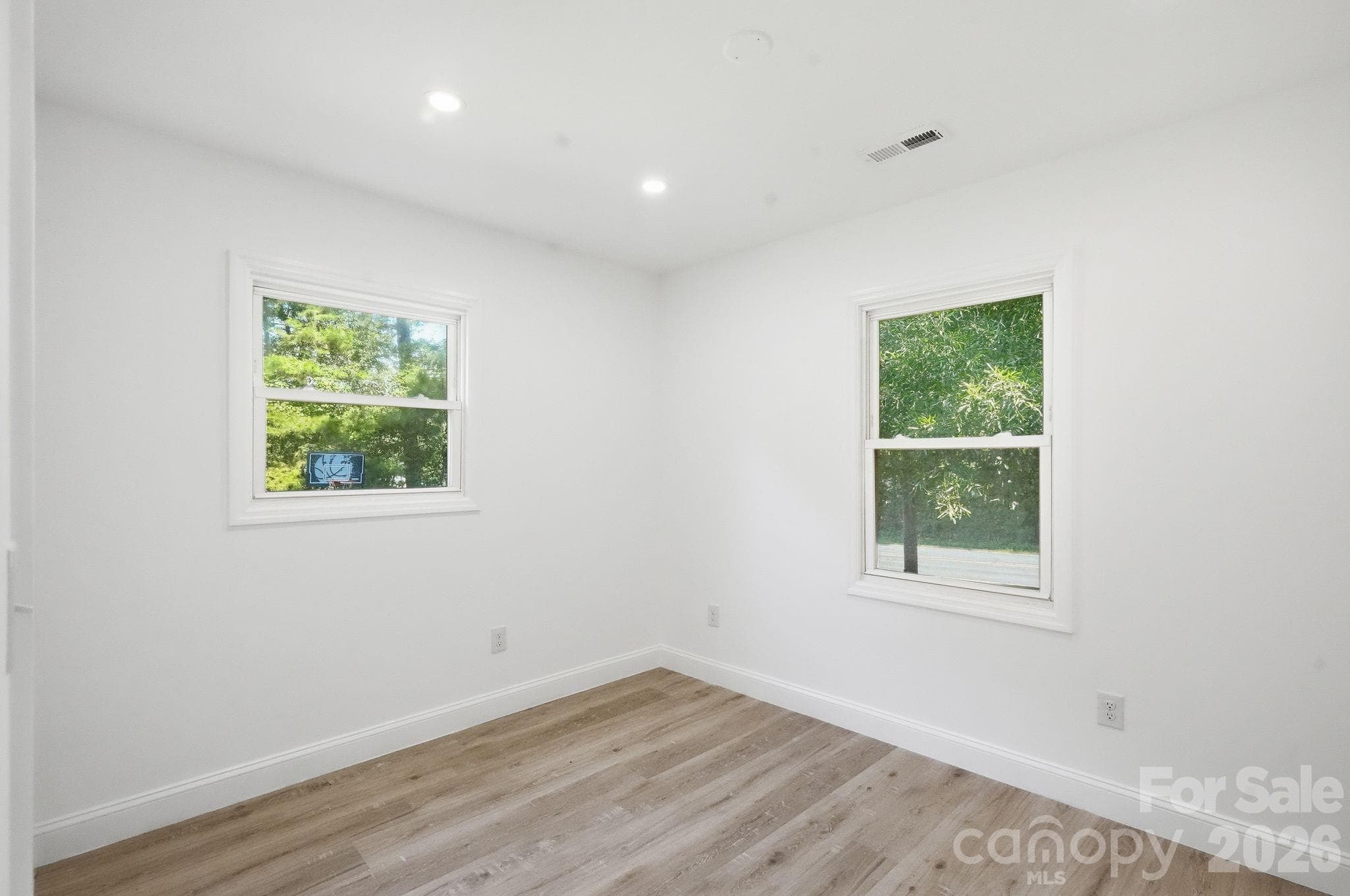 Single Family Residence at 45680 Blackhawk Lane, New London, photo 26 of 43