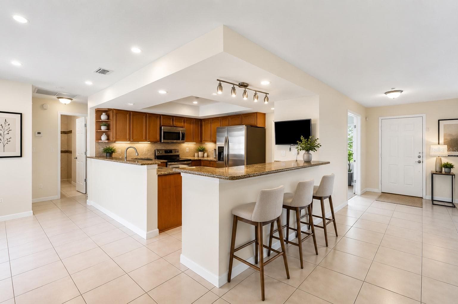 Virtually Staged - 8904 W FLORA ST, TAMPA