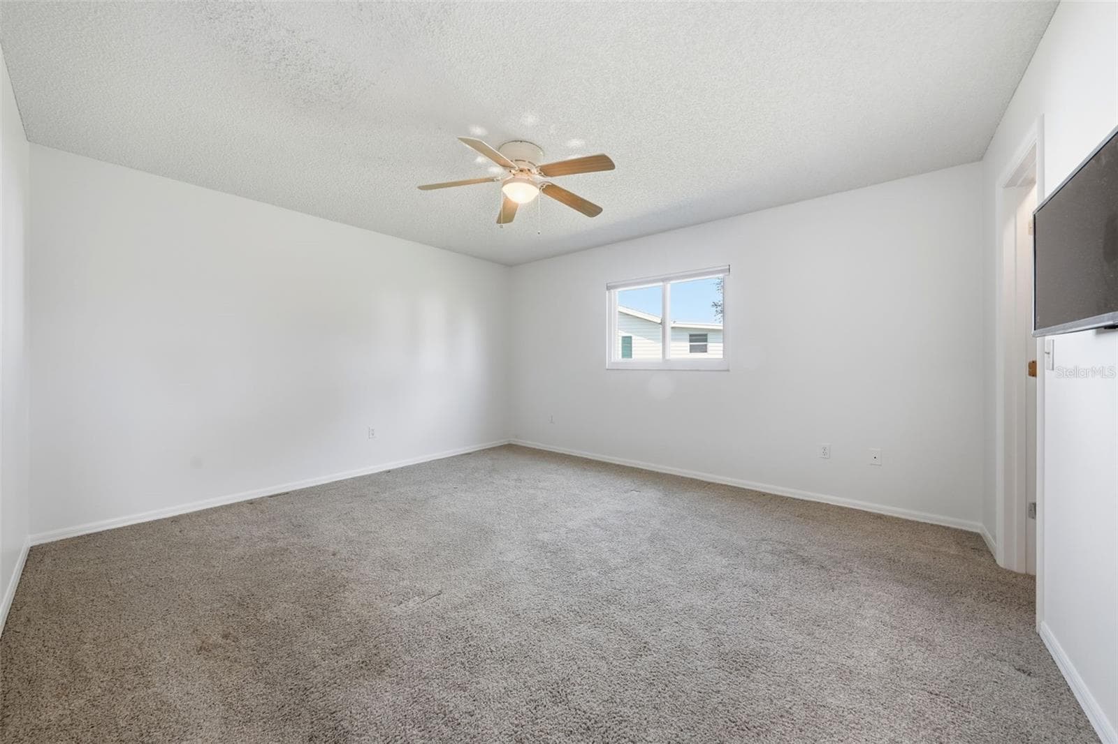 Single Family Residence at 17989 SE 106TH CT, SUMMERFIELD, photo 16 of 42
