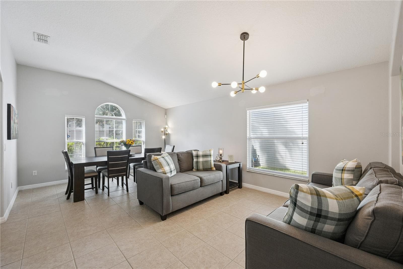 Single Family Residence at 11625 GREAT COMMISSION WAY, ORLANDO, photo 5 of 30