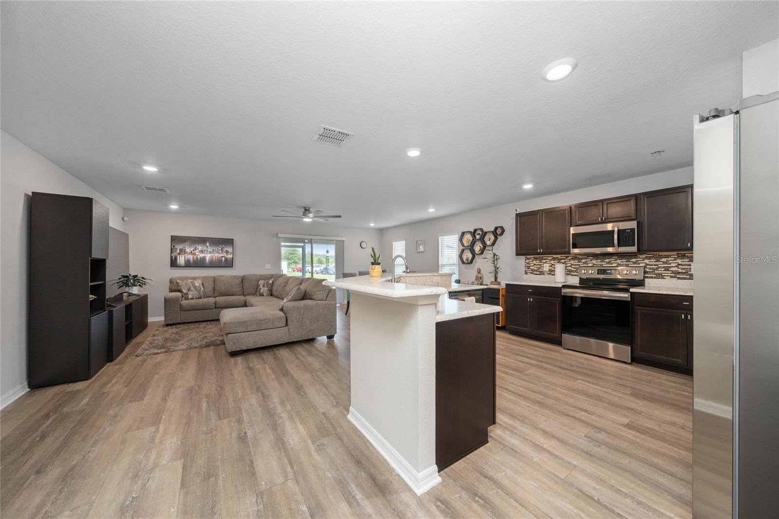 Living Room - 3075 FIELDWOOD CIR, ST CLOUD