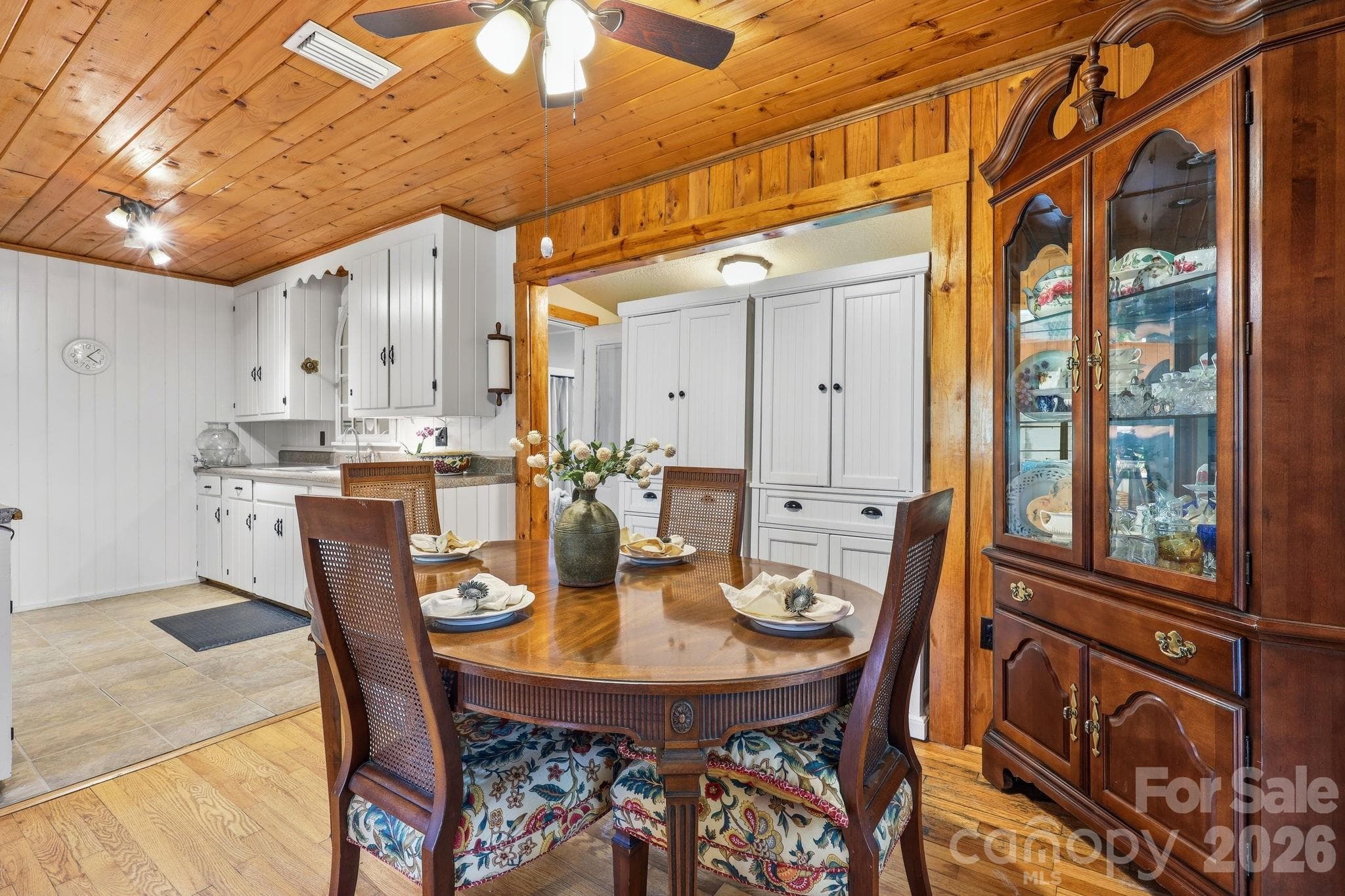 Main Dining Room - 313 Walker Road, Waynesville