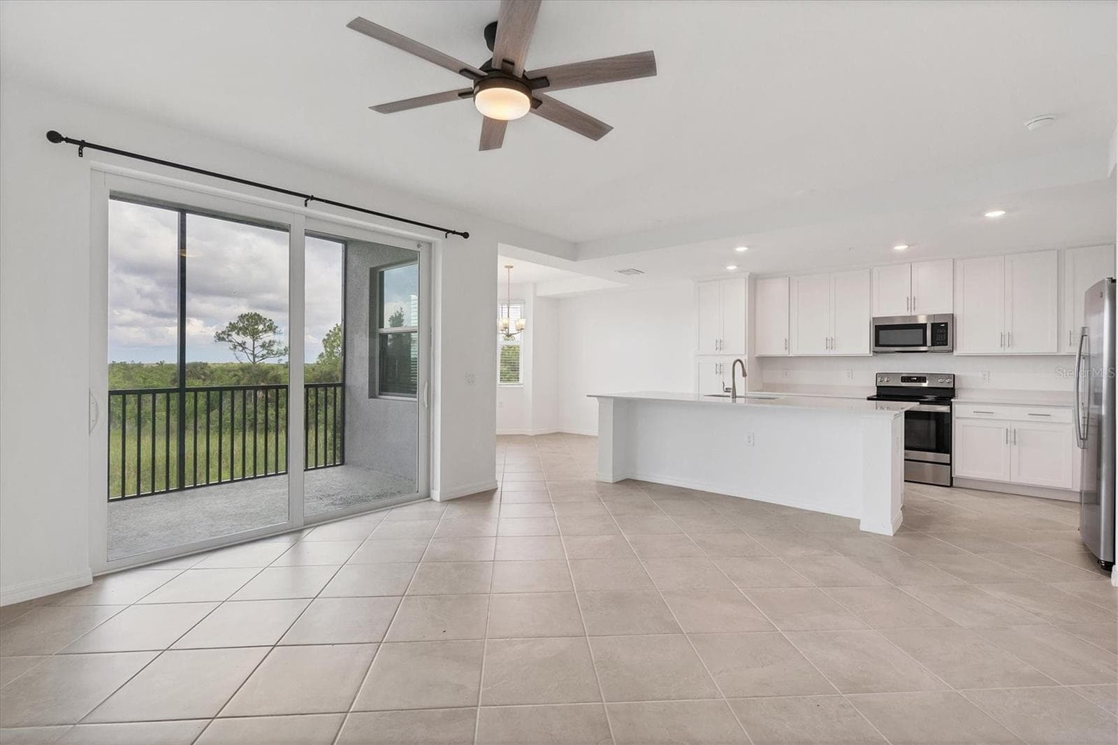 Condominium at 14161 HERITAGE LANDING BLVD #1123, PUNTA GORDA, photo 7 of 62
