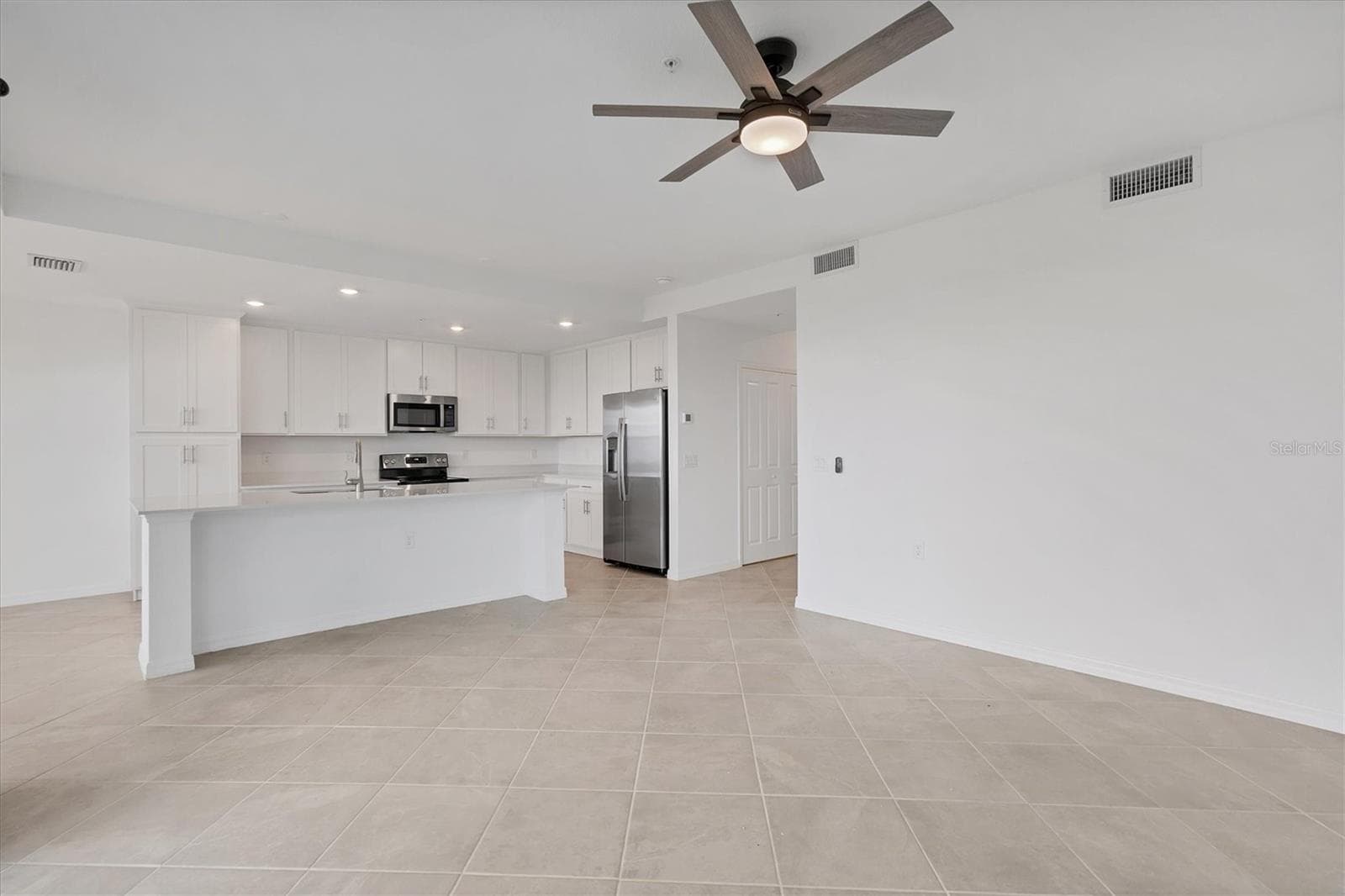 Condominium at 14161 HERITAGE LANDING BLVD #1123, PUNTA GORDA, photo 8 of 62