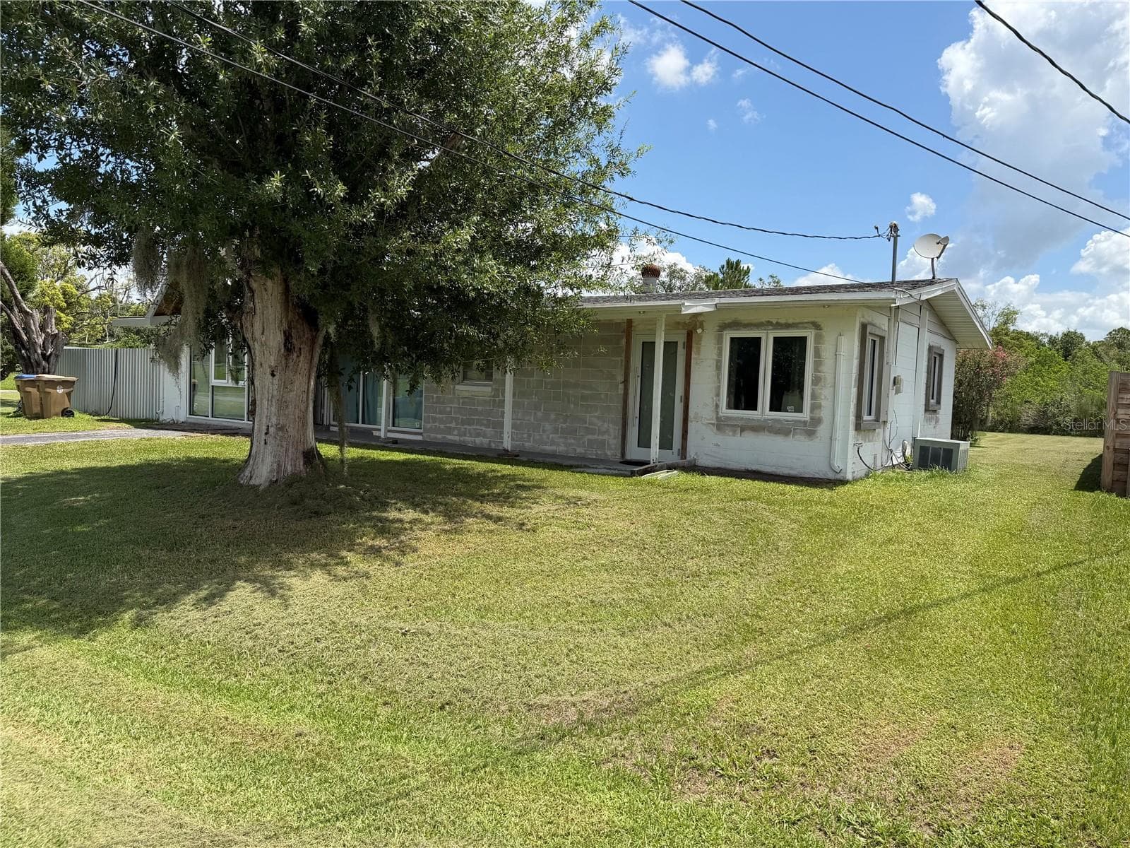 Single Family Residence at 1315 S SHORE DRIVE, ST CLOUD, photo 2 of 20
