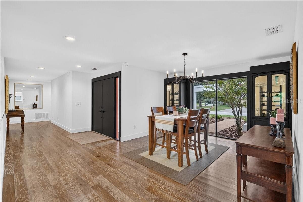 Single Family Residence at 2862 SHADY OAK CT, CLEARWATER, photo 5 of 62