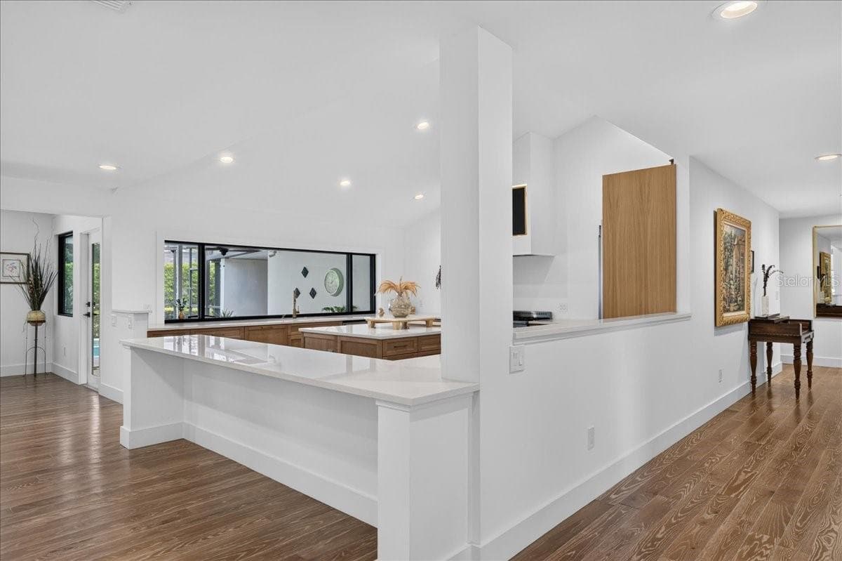 Single Family Residence at 2862 SHADY OAK CT, CLEARWATER, photo 10 of 62