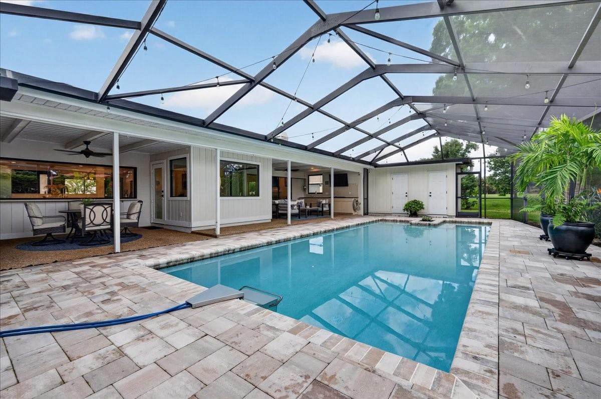 Single Family Residence at 2862 SHADY OAK CT, CLEARWATER, photo 51 of 62