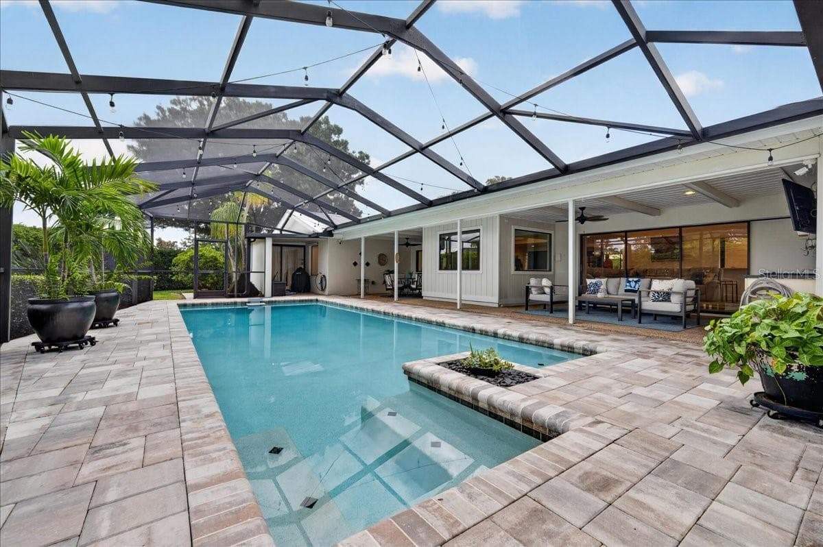 Single Family Residence at 2862 SHADY OAK CT, CLEARWATER, photo 52 of 62