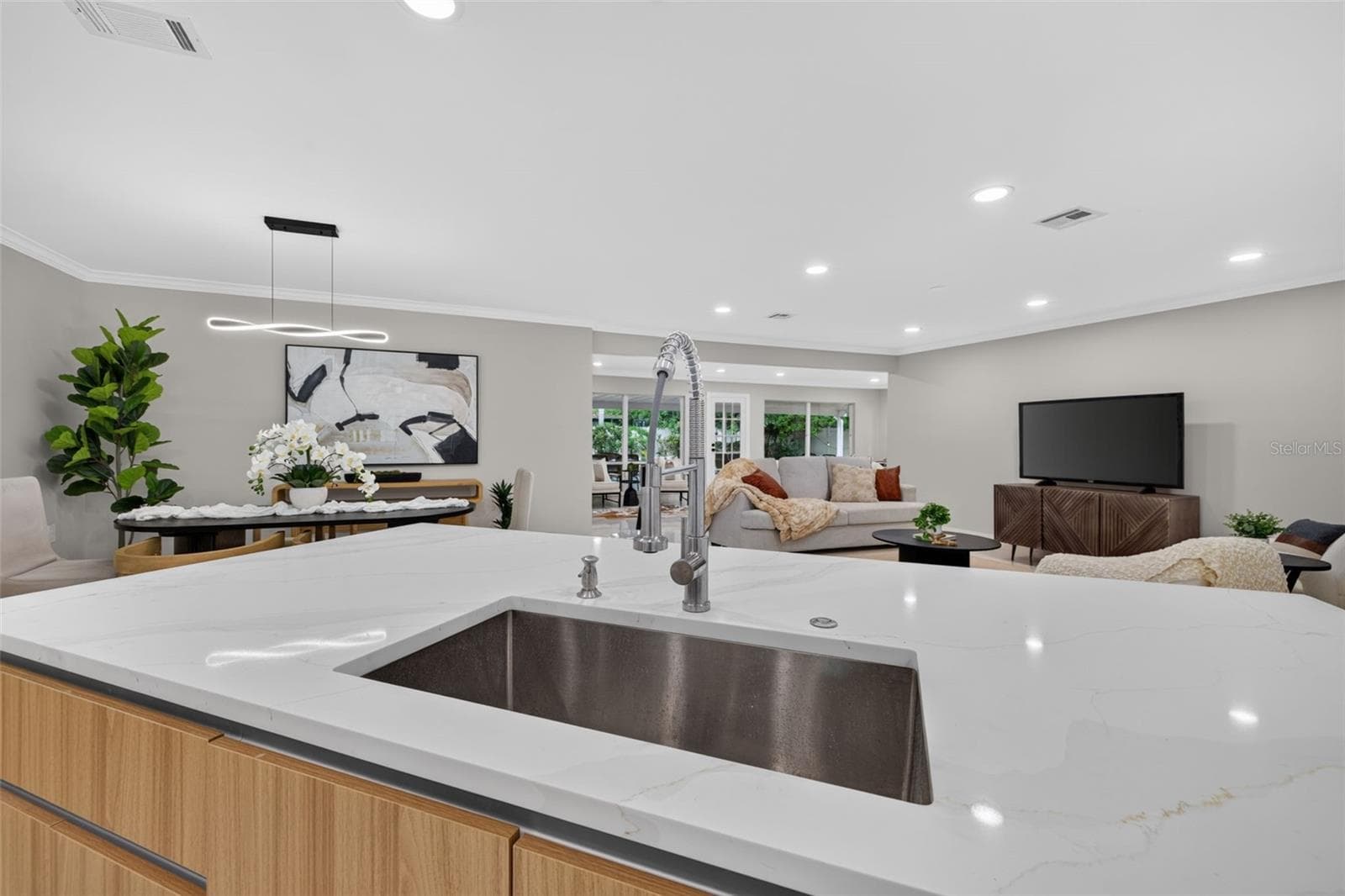 Single Family Residence at 219 MIRAMAR BLVD NE, ST PETERSBURG, photo 14 of 50