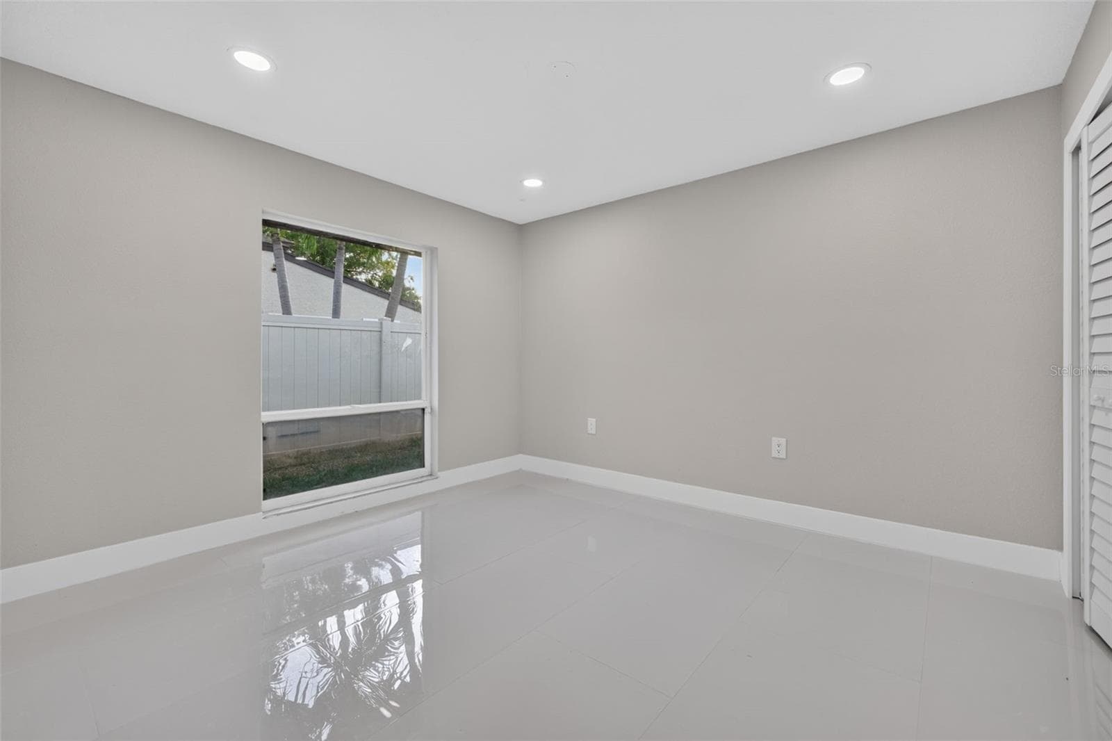 Single Family Residence at 219 MIRAMAR BLVD NE, ST PETERSBURG, photo 32 of 50