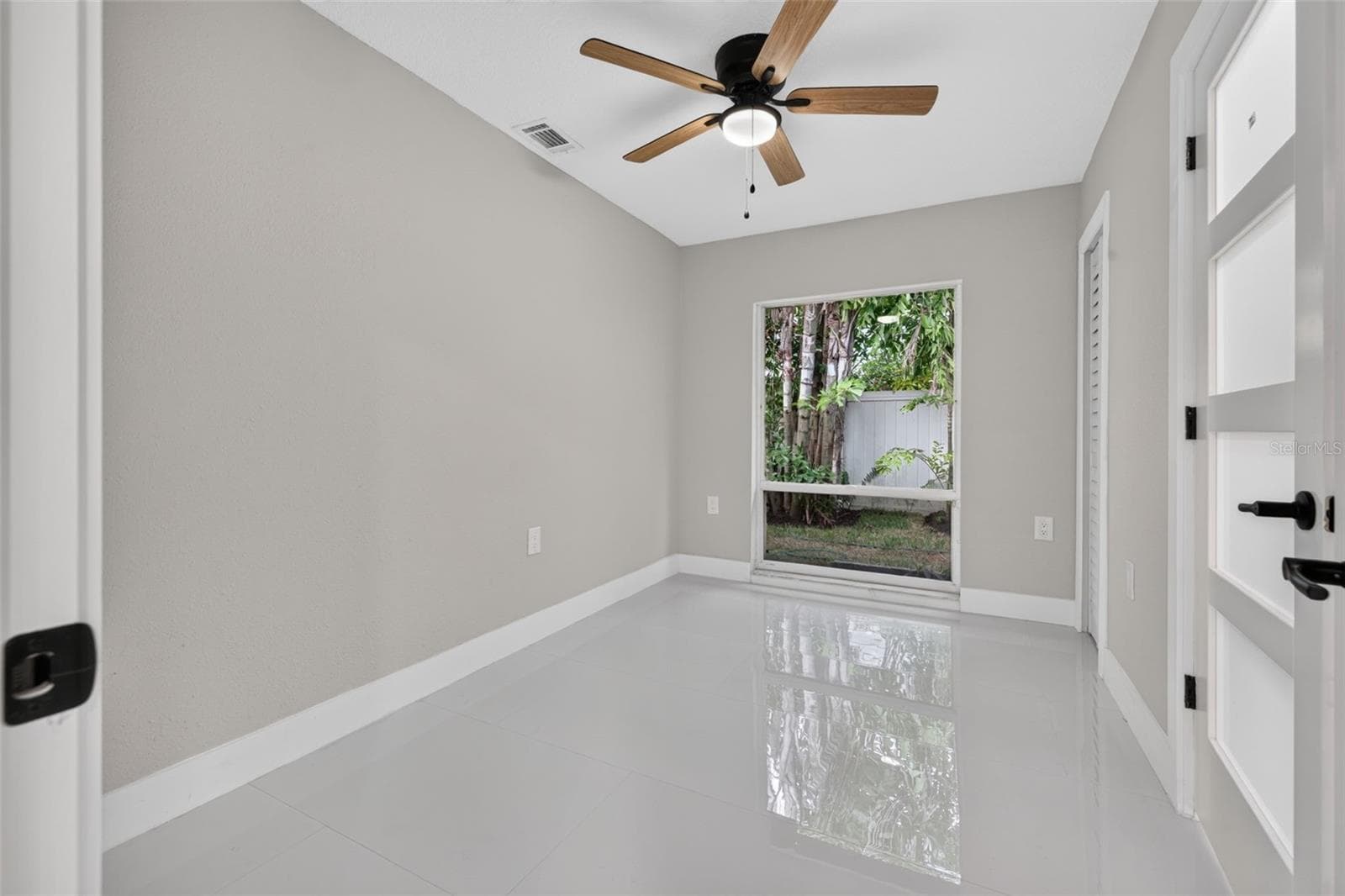Single Family Residence at 219 MIRAMAR BLVD NE, ST PETERSBURG, photo 37 of 50