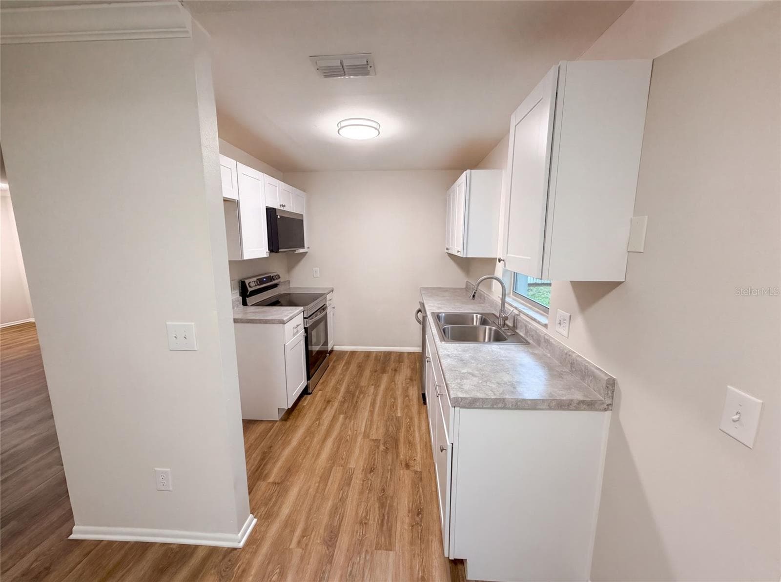 Single Family Residence at 8310 ROLLING LOG DR, ORLANDO, photo 16 of 23