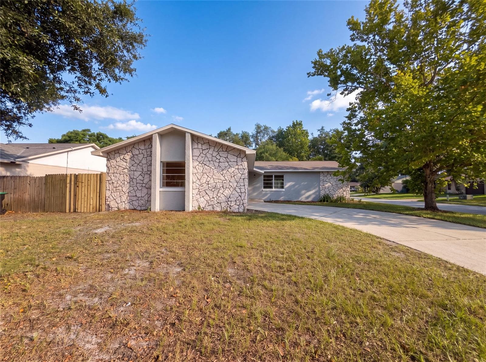 Single Family Residence at 8310 ROLLING LOG DR, ORLANDO, photo 21 of 23