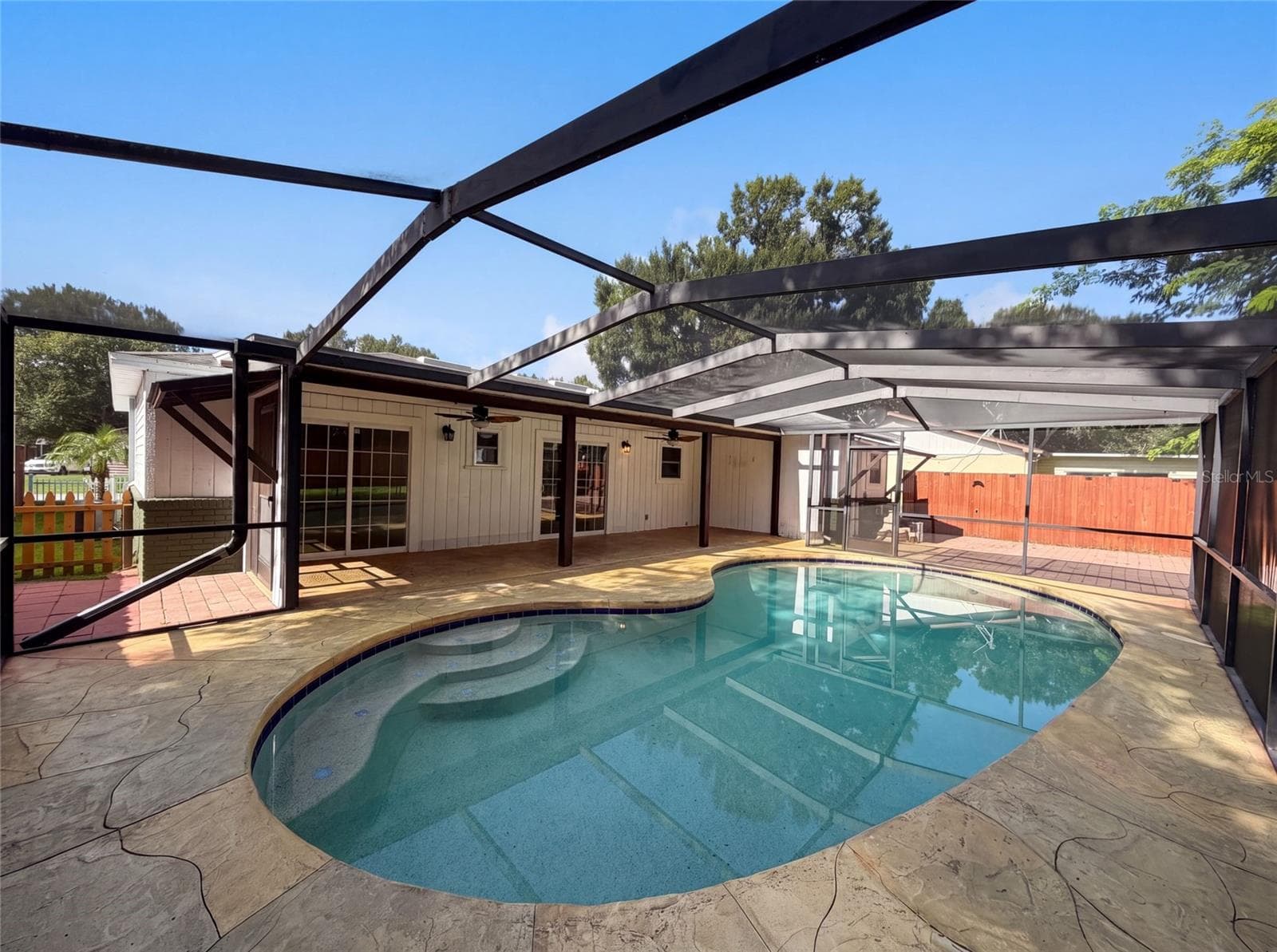 Single Family Residence at 7233 THOMAS JEFFERSON CIR W, BARTOW, photo 17 of 18