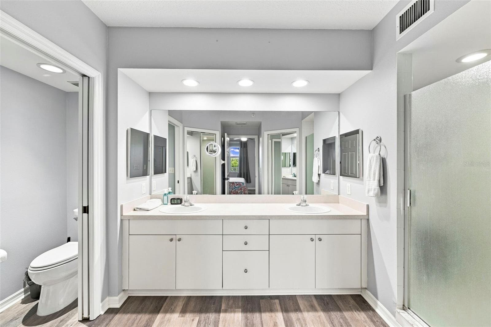 Condominium at 1200 COUNTRY CLUB DR #3105, LARGO, photo 14 of 59
