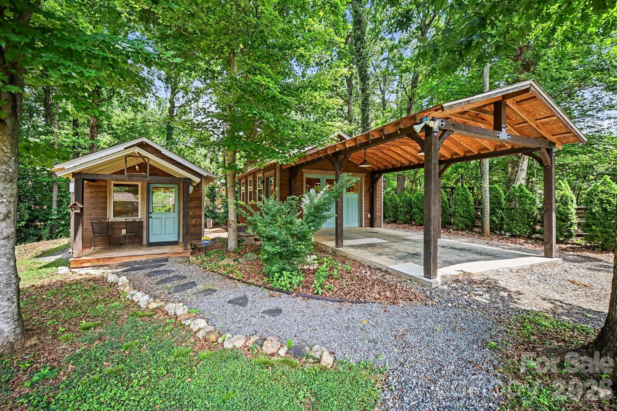 Art studio and workshop - 118 Lutomma Circle, Charlotte